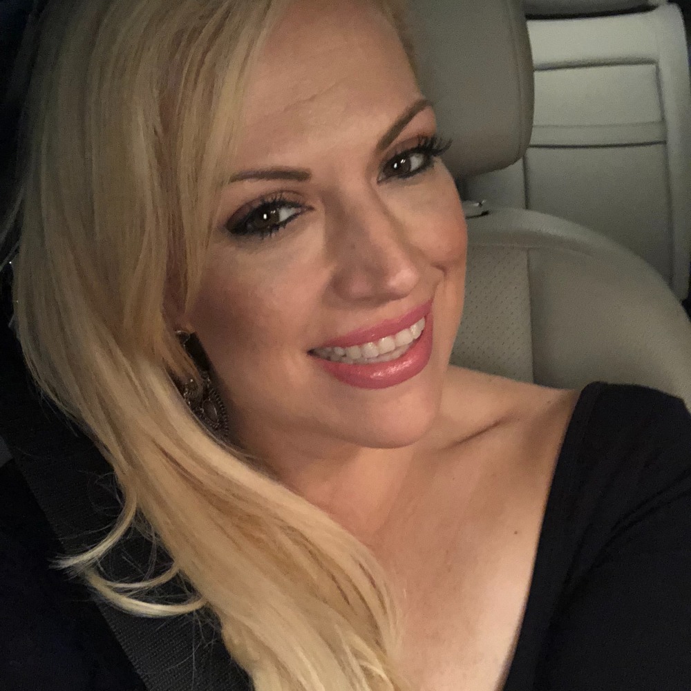 Meet your Posher, DivaChrissy!